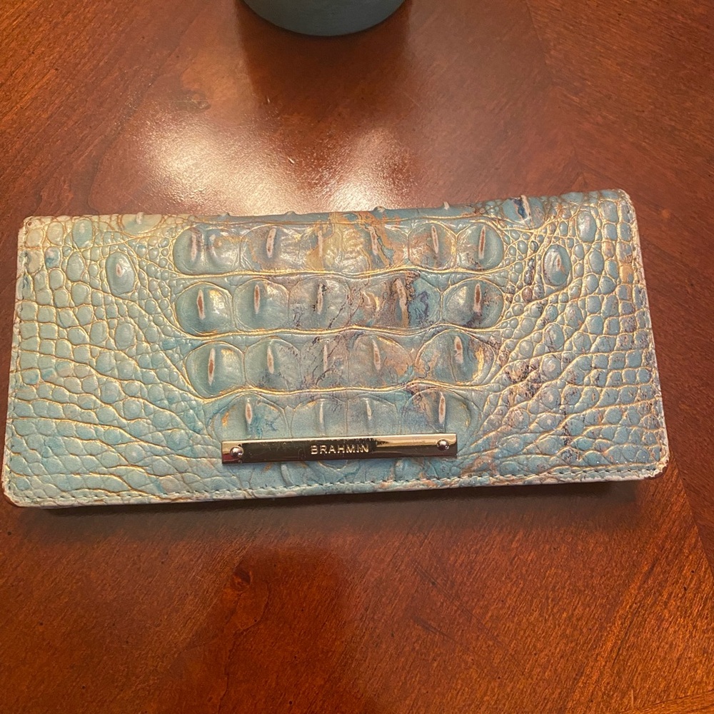 Brahmin wallet